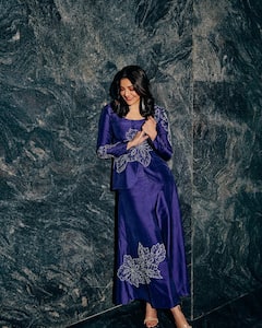 Kajal Aggarwal : నీలి రంగు డ్రెస్ లో అందాల చందమామ ..చెక్కుచెదరని సోయగం కాజల్ సొంతం!