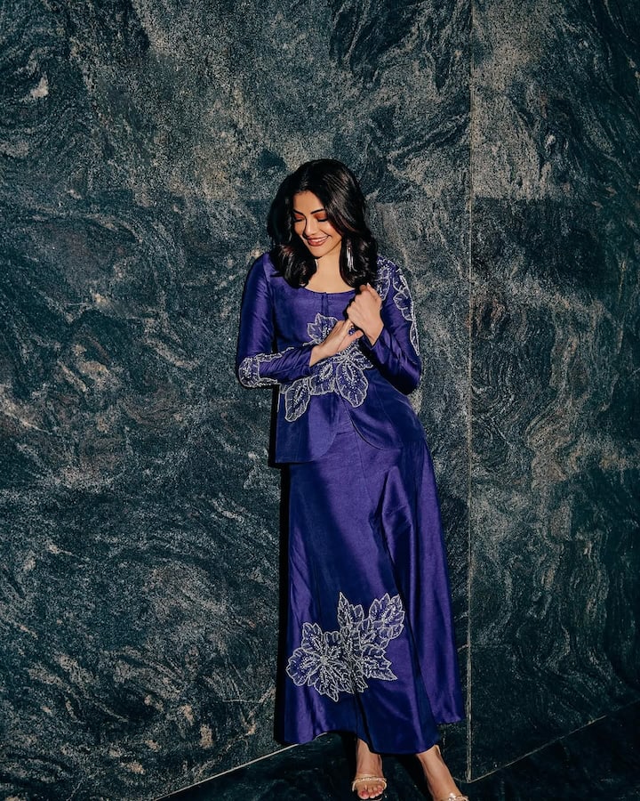 స్టార్ హీరోయిన్ గా ఓ వెలుగు వెలిగిన కాజల్ అగర్వాల్ ఇప్పటికీ హీరోయిన్ గా వెలుగుతోంది. వచ్చిన అవకాశాలు సద్వినియోగం చేసుకుంటోంది