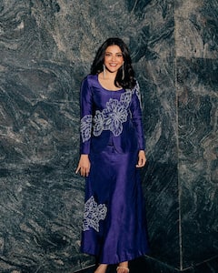 Kajal Aggarwal : నీలి రంగు డ్రెస్ లో అందాల చందమామ ..చెక్కుచెదరని సోయగం కాజల్ సొంతం!