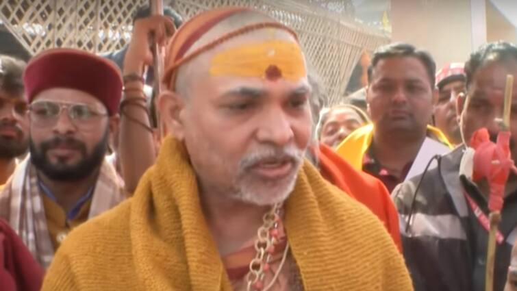 Swami Avimukteshwarananda Demand for CM Yogi Adityanath resignation on Maha Kumbh Stampede स्वामी अविमुक्तेश्वरानंद महाकुंभ में भगदड़ की घटना से नाराज, कहा- 'सीएम योगी ने दिया धोखा?'