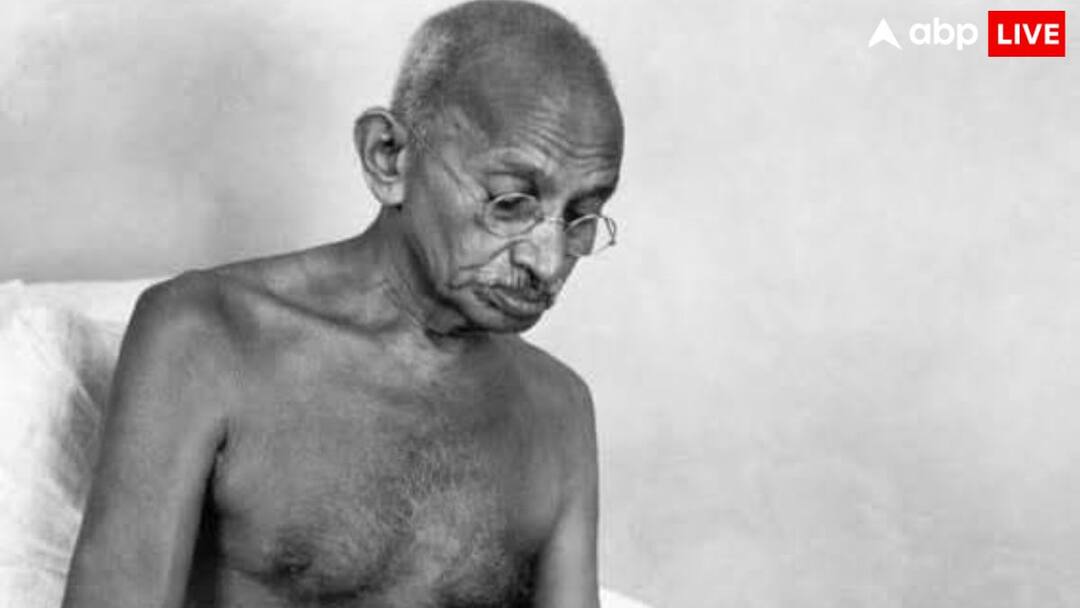 Rahul Gandhi pays Tribute to Mahatma Gandhi on Shahid divas Gandhi Legacy and principles of truth & nonviolence Mahatma Gandhi Death Anniversary: राहुल गांधी ने महात्मा गांधी को बताया भारत की आत्मा, बोले- बापू के आदर्शों से ही होगा भारत का विकास