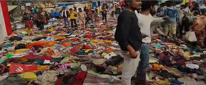 दावा किया जा रहा है कि ट्रैक्टर ट्राली में सामान हटाया गया था. हालांकि प्रशास ने इस मामले पर भी चुप्पी साध रखी है.