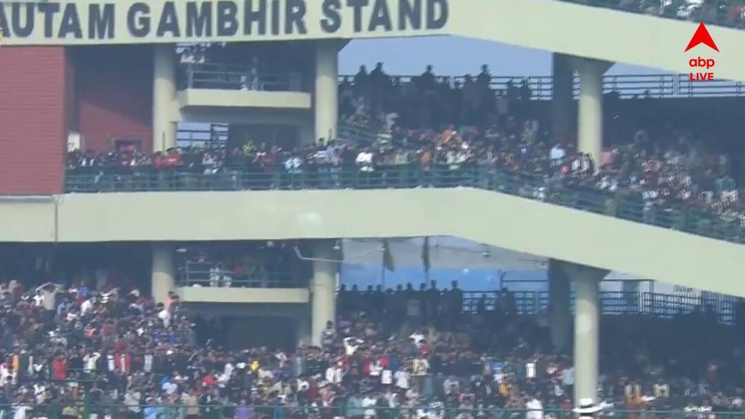 Virat Kohli Ranji Trophy return fans make long queues fill stadium to watch him plau Virat Kohli: আন্তর্জাতিক ম্যাচ না রঞ্জি! কোহলির কামব্যাক দেখতে ২ কিমি লম্বা লাইন, রাজধানীর মাঠে সমর্থকদের ঢল