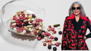 Zeenat Aman Faces Choking Scare As Pill Gets Stuck in Throat. Doctor Shares Dos, Don’ts And First-Aid Tips