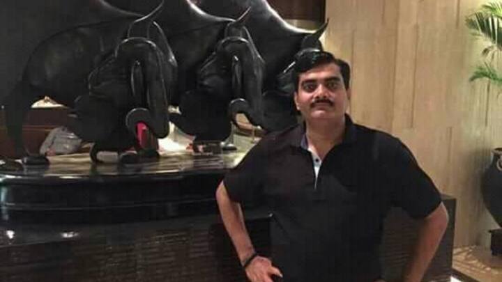 ২০০০ সালে আলিগড়ের কোল, আত্রৌলি এবং ইগ্লাস তহসিলের এসডিএম ছিলেন ইন্দ্র বিক্রম সিং। ২০০৮ সালে আলিগড়ে এডিএম পদে নিযুক্ত হন তিনি।