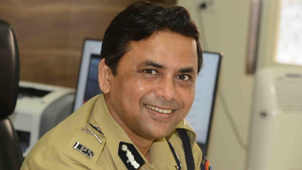 घाटकोपर होर्डिंग केस में बढ़ सकती है IPS कैसर खालिद की मुसीबत, होगी क्रिमिनल इंक्वायरी?