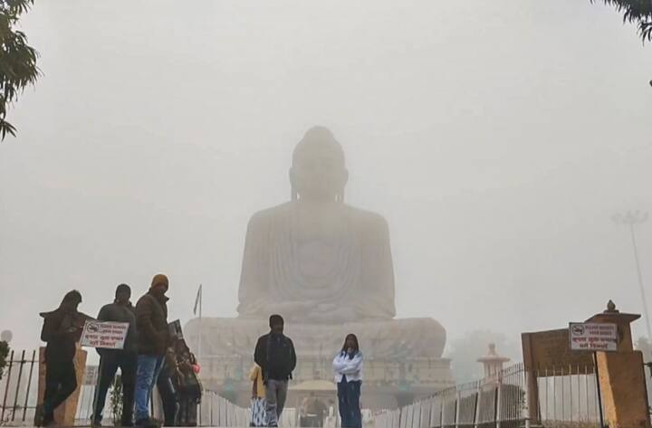 इंटरनेशनल बौद्ध महोत्सव को लेकर बोधगया के महाबोधी मंदिर की ओर आने वाली वाहनों के लिए पार्किंग की व्यवस्था की गई. इसके साथ हीं कालचक्र मैदान के चारो ओर कड़ी सुरक्षा व्यवस्था की गई. ट्रैफिक व्यवस्था, भीड़ नियंत्रण, श्रद्धालुओं की सुरक्षा आदि की कड़े इंतजाम किए गए हैं.