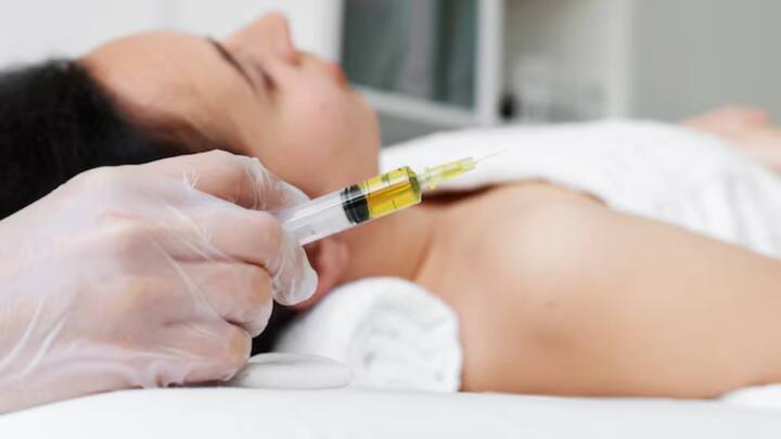 इस प्रक्रिया में पहले टैल्मेज के शरीर से एक लीटर खून निकाला जाता था, जिसे प्लाज्मा, रेड ब्लड सेल्स और व्हाइट ब्लड सेल्स और प्लेटलेट्स में बांटा जाता था. फिर जॉनसन इसे अपने बेटे के प्लाज्मा शरीर में इंजेक्ट करवाते थे, जिससे उनकी उम्र संबंधी क्षति को कम किया जा सके.