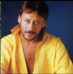 कभी चॉल में रहकर काटा जीवन, फिर बेची मूंगफली, आज करोड़ों की संपत्ति के मालिक हैं जैकी श्रॉफ