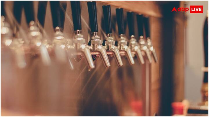 इसके बाद भारत में कुछ और ब्रेवरी शुरू की गईं. हालांकि, 1915 में स्कॉटलैंड के बिजनेसमैन ने दक्षिण भारत में चार ब्रेवरी का विलय कराकर यूनाइटेड ब्रुअरीज की स्थापना की.