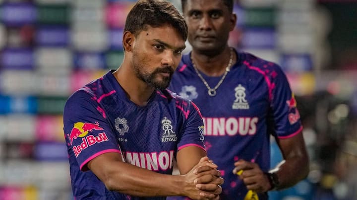 3. Sandeep Sharma: Sandeep Sharma has taken 59 wickets in 122 innings, with an economy of 6.98 in the powerplay. (Image Credits: PTI)