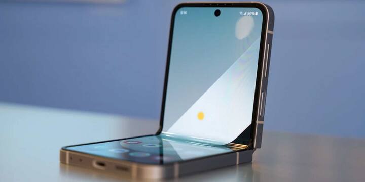 Samsung ने Galaxy Z Flip 6 को भारत में 1,09,999 रुपये की शुरुआती कीमत पर लॉन्च किया था. लेकिन अब यह Amazon पर मात्र 94,999 रुपये में मिल रहा है. इसके अलावा, Amazon कुछ क्रेडिट और डेबिट कार्ड्स पर 2,000 रुपये तक की अतिरिक्त छूट भी दे रहा है.