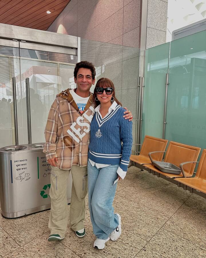 Hina wore a blue sweater with baggy jeans for their off-duty look, while Sunil opted for an oversized sweatshirt and cargo pants.