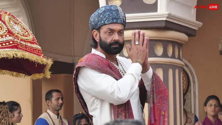 Ashram 3 Part 2 Teaser: 'બાબા નિરાલા' ના રોલમાં ફરી ધમાલ મચાવશે બોબી દેઓલ, 'આશ્રમ 3' ભાગ 2 નું ટીઝર રિલીઝ ashram-3-part-2-teaser-out-bobby-deol-aka-baba-nirala-is-back-amazon-mx-player-series-coming-soon Ashram 3 Part 2 Teaser: 'બાબા નિરાલા' ના રોલમાં ફરી ધમાલ મચાવશે બોબી દેઓલ, 'આશ્રમ 3' ભાગ 2 નું ટીઝર રિલીઝ