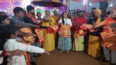 ग्रीन महाकुंभ को लेकर संतों और संस्थाओं की अनूठी पहल, शपथ दिलाकर बांटे जा रहे कपड़े के थैले