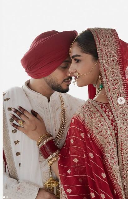 ਮਸ਼ਹੂਰ ਪੰਜਾਬੀ ਗਾਇਕ ਦੇ ਦੂਜੇ ਵਿਆਹ ਦੀਆਂ ਤਸਵੀਰਾਂ ਵਾਈਰਲ, ਜਾਣੋ ਕੌਣ ਬਣੀ ਦੁਲਹਨ?