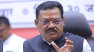Eknath Shinde close aide Sanjay Shirsat on Shiv sena and Shiv sena UBT  coming together Maharashtra | एकनाथ शिंदे के करीबी संजय शिरसाट का बड़ा  बयान, बोले- 'शिवसेना के टूटने का आज