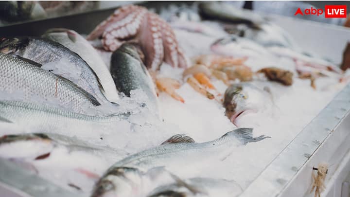 फ्रोजन फिश पेस्ट (Surimi) पर कस्टम ड्यूटी 30 फीसदी से घटकर 5 प्रतिशत हुई.