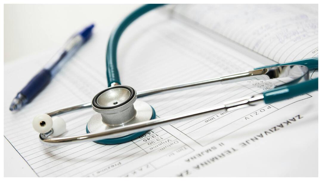 Budget 2025 Health Sector Highlights Key Announcements cancer day care centers Budget 2025 Updates: దేశవ్యాప్తంగా ప్రతి జిల్లాలో క్యాన్సర్‌ డే కేర్ సెంటర్‌- బడ్జెట్‌లో నిర్మల కీలక ప్రకటన