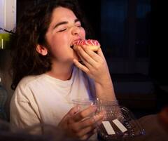 Health Tips: અડધી રાત્રે આપને વારંવાર ક્રેવિંગ થાય છે? જાણો કારણો અને નુકસાન