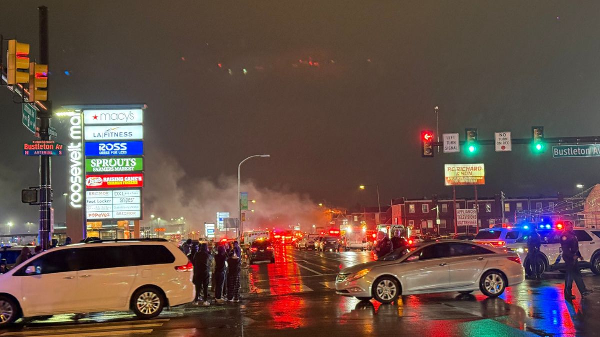 Plane Crashes Near Shopping Mall Seconds After Take Off In US, Second Case In 3 Days: VIDEO