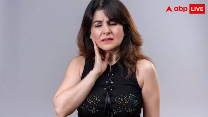 अस्पताल में डॉक्टरों ने उनका सीटी स्कैन किया जिसके बाद उन्हें लंबर पंक्चर कराने की सलाह दी गई जिससे मालूम चल सके कि अंदर कोई रक्तस्राव हुआ है या नहीं.