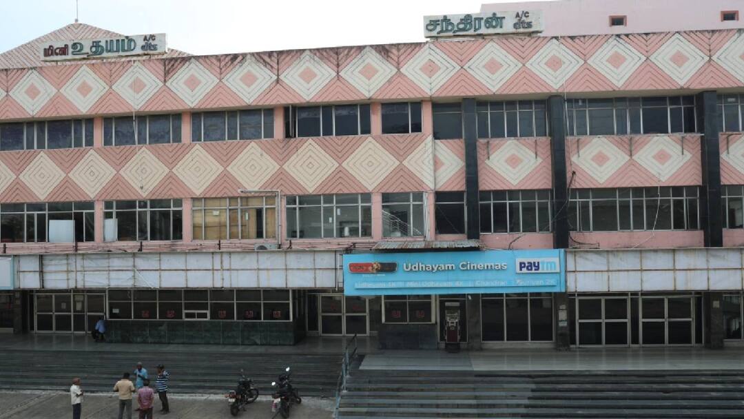 Chennai Udhayam Theatre: சென்னை உதயம் தியேட்டர் இருந்த இடத்துல என்ன வருதுன்னு தெரியுமா.? கேட்டா அசந்து போய்டுவீங்க... Chennai Udhayam Theatre Land To Get A New Skyscraper Which Will Be Constructed By Casagrande Chennai Udhayam Theatre: சென்னை உதயம் தியேட்டர் இருந்த இடத்துல என்ன வருதுன்னு தெரியுமா.? கேட்டா அசந்து போய்டுவீங்க...