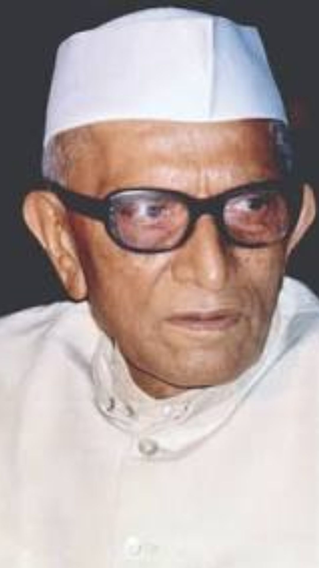 மொரார்ஜி தேசாய்