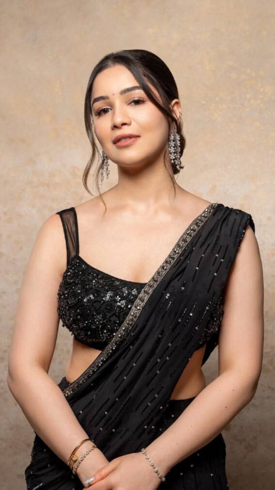 सारा के साथ इन क्रिकेटर्स की बेटियां हैं बेहद खूबसूरत, देखें तस्वीरें