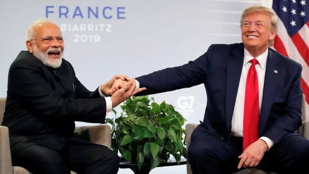 US Announced tariffs on Mexico Canada and China but excluded India Donald Trump PM Modi ट्रंप ने निभाई दोस्ती! चीन, कनाडा और मेक्सिको को दिया टैरिफ का तगड़ा झटका, लेकिन लिस्ट में भारत का नाम नहीं