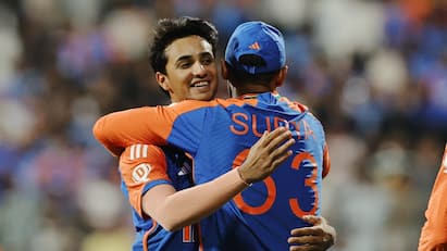 IND vs ENG Mumbai: भारत की इंग्लैंड के खिलाफ ऐतिहासिक जीत, अभिषेक शर्मा नहीं बल्कि ये खिलाड़ी बना सीरीज का 'हीरो'