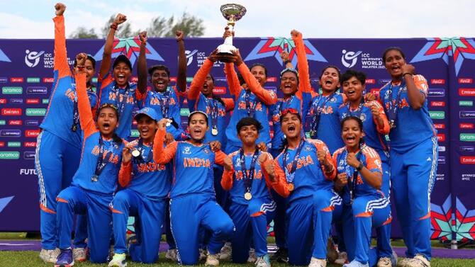 U19 टी20 वर्ल्ड कप जीतने वाली टीम इंडिया पर हुई पैसों की बरसात, BCCI ने 5 करोड़ का दिया इनाम