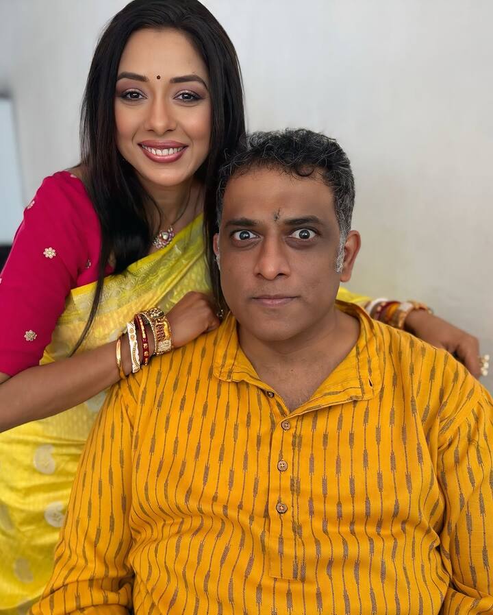 Rupali also attended the engagement ceremony of her family member @bataata_vada and then visited her Anupamaa set.