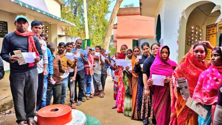 अगर आप झारखंड में रहती हैं. और आपने अब तक इस योजना में लाभ के लिए अप्लाई नहीं किया है. तो हम बताएंगे योजना में आवेदन करने का आसान तरीका जिससे योजना की लाभार्थी सूची से कभी नहीं कटेगा आपका नाम.
