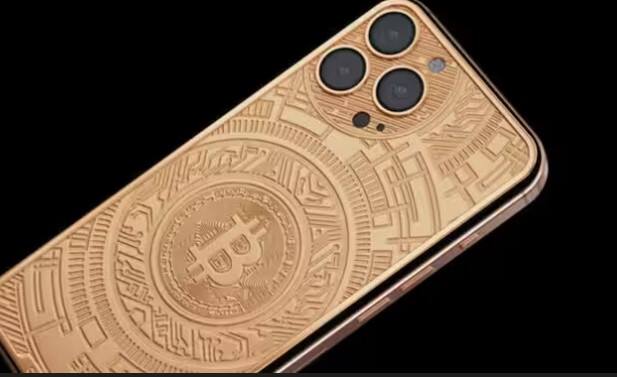 ਕੰਪਨੀ ਨੇ ਇਨ੍ਹਾਂ ਫੋਨਾਂ ਨੂੰ $11,130 ਦੀ ਸ਼ੁਰੂਆਤੀ ਕੀਮਤ 'ਤੇ ਲਾਂਚ ਕੀਤਾ ਹੈ ਜੋ ਕਿ ਭਾਰਤੀ ਮੁਦਰਾ ਵਿੱਚ ਲਗਭਗ 964000 ਰੁਪਏ ਹੈ। ਇਸ ਫੋਨ ਨੂੰ ਕੰਪਨੀ ਦੀ ਵੈੱਬਸਾਈਟ 'ਤੇ ਜਾ ਕੇ ਆਰਡਰ ਅਤੇ ਕਸਟਮਾਈਜ਼ ਕੀਤਾ ਜਾ ਸਕਦਾ ਹੈ।