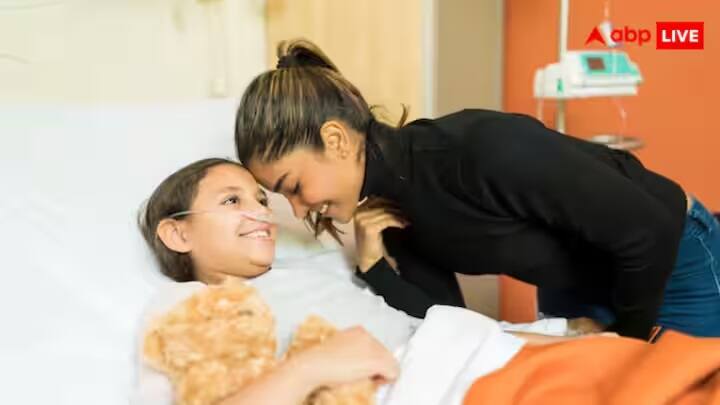 જેના કારણે આ પાંચ વર્ષની બાળકી કોમામાં ચાલી ગઈ હતી. તપાસ કરવા પર, એવું જાણવા મળ્યું કે એલા-મે કેટેકોલામિનેર્જિક પોલીમોર્ફિક વેન્ટ્રિક્યુલર ટાકીકાર્ડિયા નામના દુર્લભ રોગથી પીડાતી હતી. જે જીવલેણ બીમારી છે.