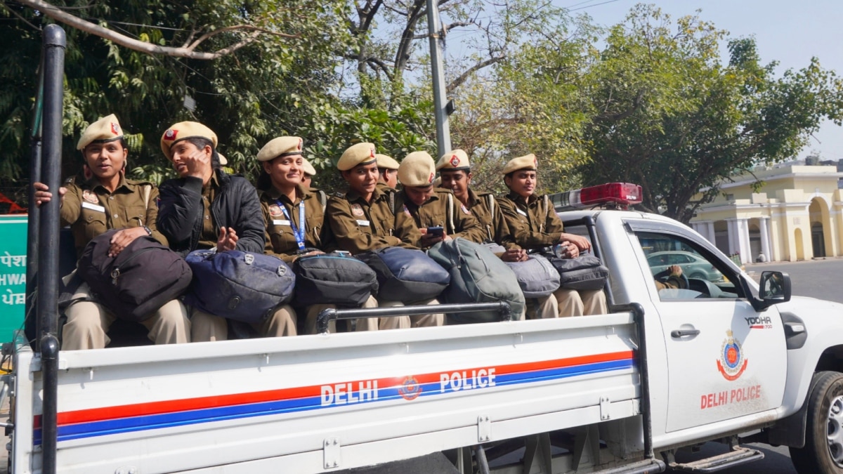 छावनी में तब्दील! दिल्ली में 10 राज्यों की फोर्स रहेगी तैनात, संवेदनशील बूथों पर ड्रोन, जानें वोटिंग की तैयारी