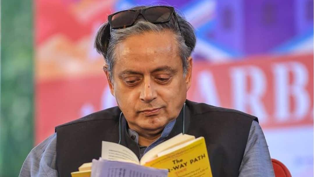 Shashi Tharoor's 'I Have Options' Remark Fuels Rumours Of Rift With Congress Shashi Tharoor's 'I Have Options' Remark Fuels Rumours Of Rift With Congress