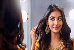 Health Tips: શું આપ વારંવાર અરીસામાં ચહેરો જુઓ છો? તો સાવધાન આ બીમારીના છે લક્ષણો