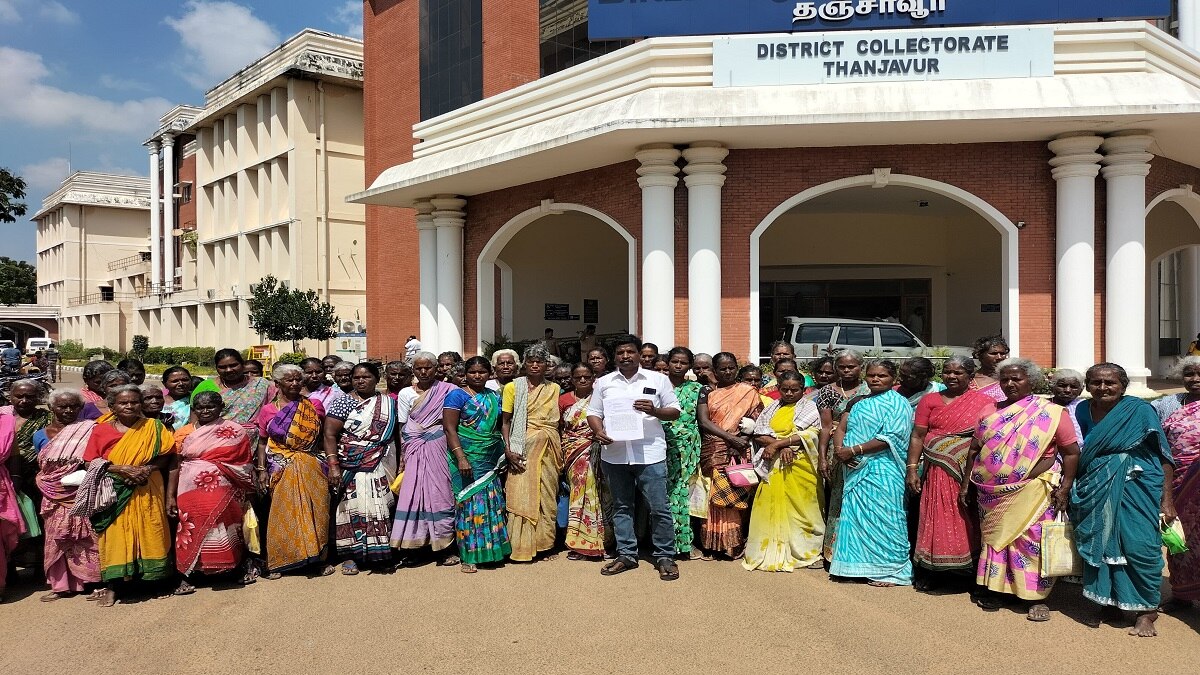வேதனையுடன் மனு அளித்த தேப்பெருமாநல்லூர் மக்கள்... எதற்காக?