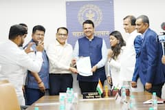 फडणवीस-शिंदे-फडणवीस; नाना पाटेकरांनी सांगितला 'नाम'चा प्रवास; गावागावात भेट देणार