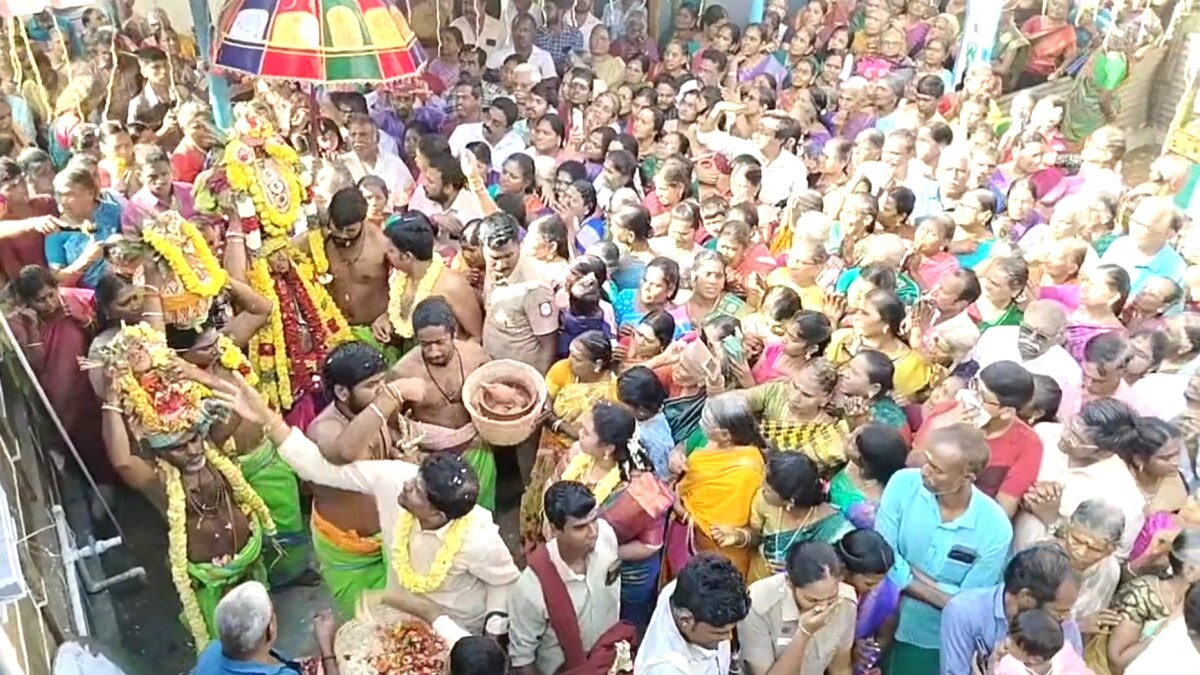 மயிலாடுதுறையில் மையத்தில் உள்ள கோயிலில் வெகுவிமரிசையாக நடைபெற்ற கும்பாபிஷேக விழா - எந்த கோயில் தெரியுமா?