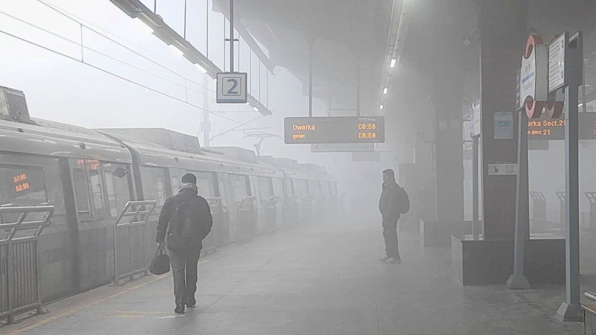 Delhi Weather: सावधान! एक बार फिर बदला मौसम, बारिश का अलर्ट, ​क्या दिल्ली वालों को सताएगी सर्दी?