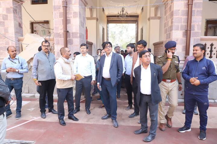 इतना ही नहीं साधु संतों के लिए भी स्थायी आश्रम बनाने की अनुमति सरकार द्वारा देने का वादा किया गया है.