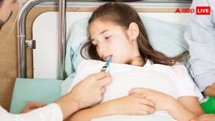 માતાએ તરત જ બાળકીને સીપીઆર આપવાનું શરૂ કર્યું, પરંતુ તેનાથી કોઈ ફરક પડ્યો નહીં. માતાએ વિચાર્યું કે તેની પુત્રી મરી ગઈ છે. પરંતુ પાડોશમાં રહેતા પેરામેડિકની મદદથી બાળકીને એમ્બ્યુલન્સમાં હોસ્પિટલ લઈ જવામાં આવી હતી.