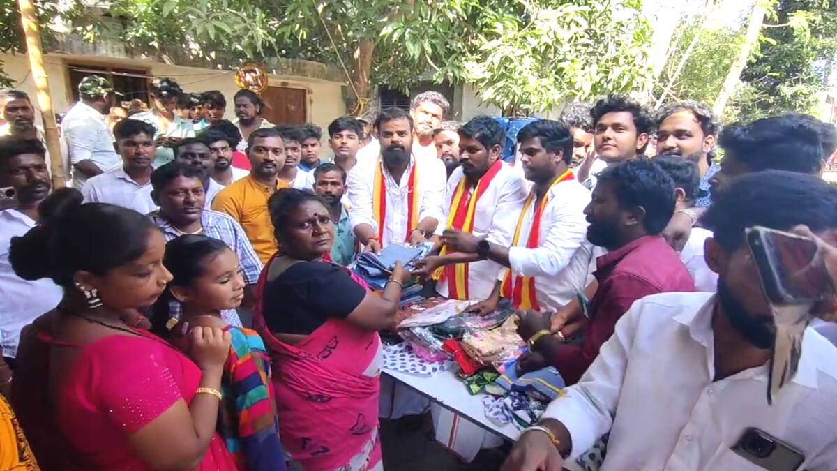 ஊருக்கே பிரியாணி விருந்து வைத்த தவெகவினர் - எங்கே ? ஏன் தெரியுமா?