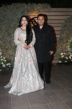 Vicky Bhagnani Sangeet: वाइफ रकुल प्रीत संग रॉयल लुक में पहुंचे जैकी भगनानी, ये सितारे भी हुए शामिल