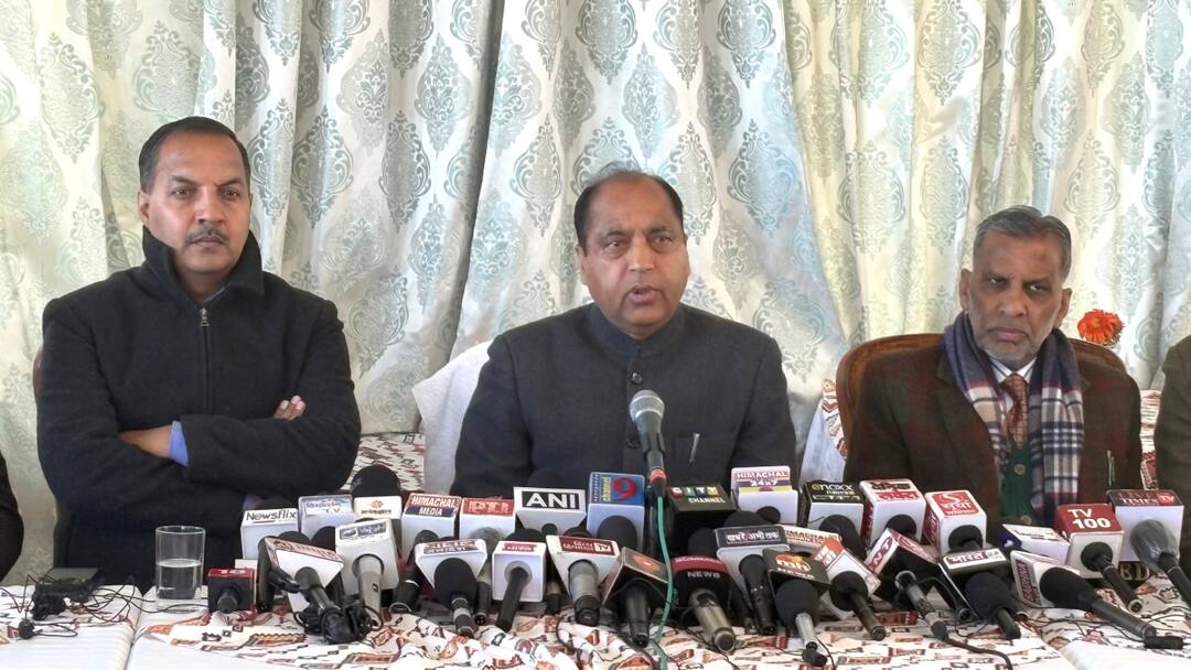 Jairam Thakur Said CM Sukhvinder Singh Sukhu repeatedly insults Himachal Pradesh MLAs ann 'विधायकों को बार-बार जलील करते हैं CM सुक्खू', जयराम ठाकुर ने दी 'वीरभद्र स्टाइल पॉलिटिक्स' से सीखने की नसीहत