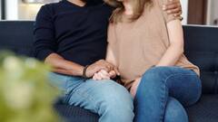 Couple Therapy: সম্পর্কের সুতো আলগা হয়ে যাচ্ছে ধীরে ধীরে? Couple Therapy কখন প্রয়োজন জানুন