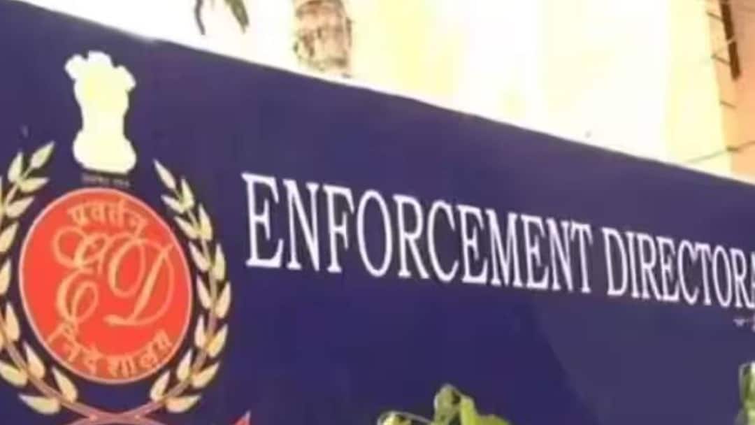 कोयला घोटाला मामला: ईडी का ताबड़तोड़ एक्शन, 11 लोगों को किया गिरफ्तार Coal scam case ED took swift action 11 people arrested कोयला घोटाला मामला: ईडी का ताबड़तोड़ एक्शन, 11 लोगों को किया गिरफ्तार